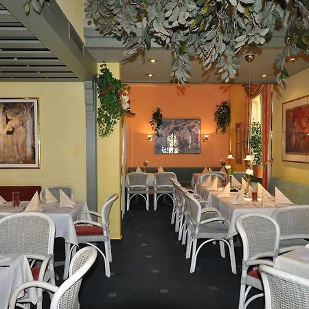 Hotel Restaurant "Athen" Münstermaifeld エクステリア 写真