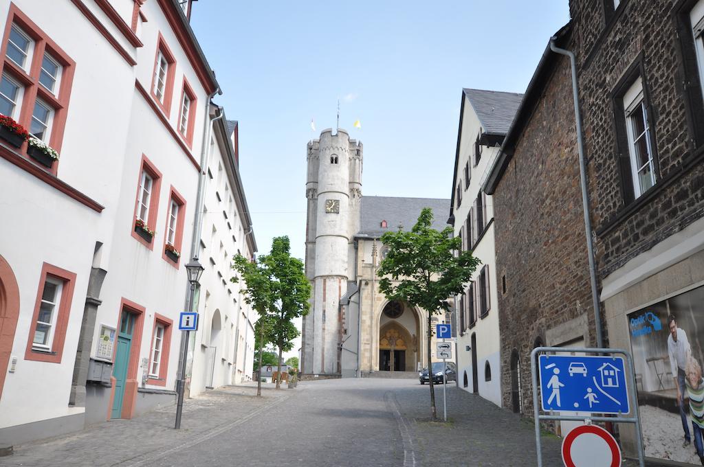 Hotel Restaurant "Athen" Münstermaifeld エクステリア 写真