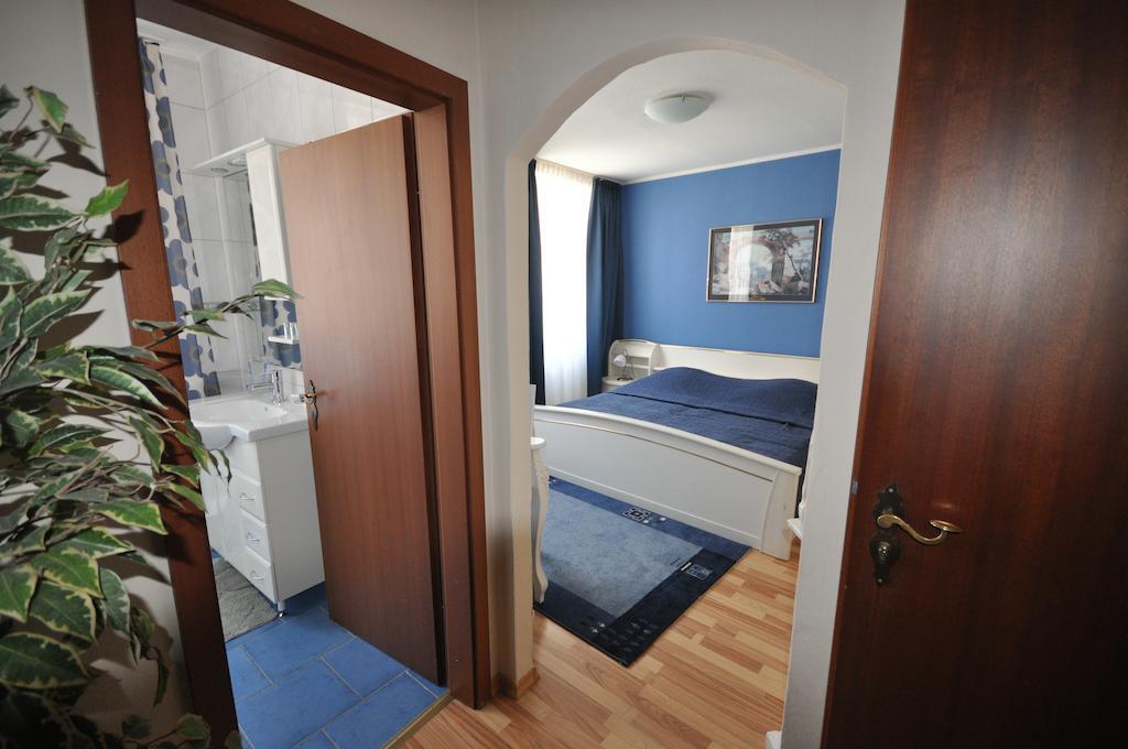 Hotel Restaurant "Athen" Münstermaifeld エクステリア 写真