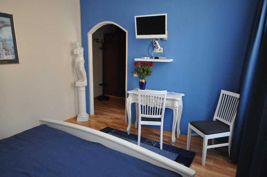 Hotel Restaurant "Athen" Münstermaifeld エクステリア 写真