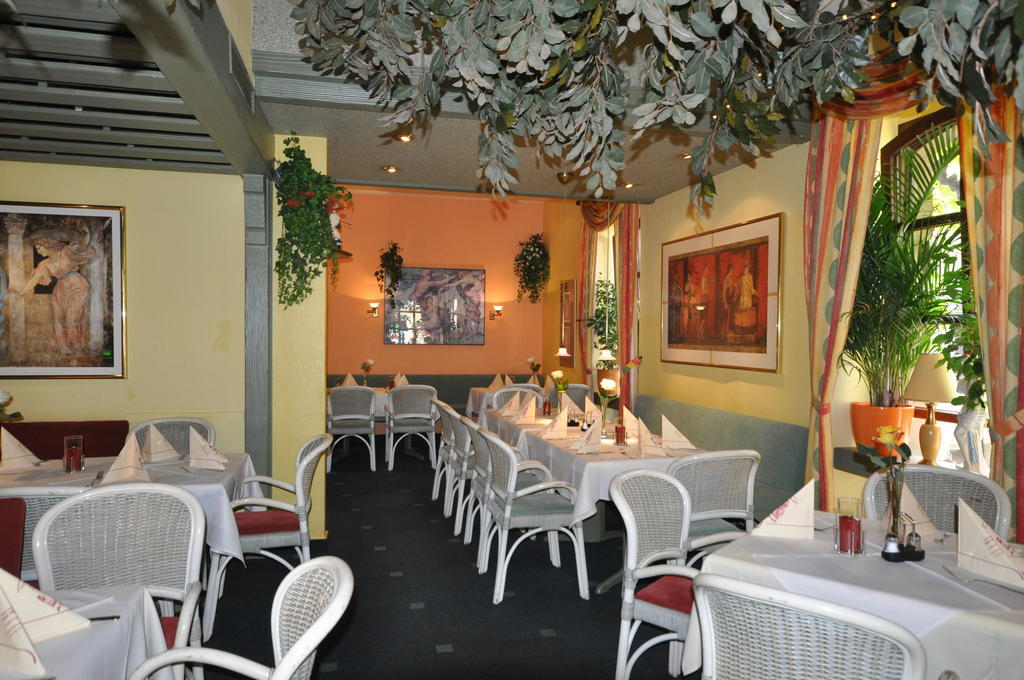 Hotel Restaurant "Athen" Münstermaifeld エクステリア 写真